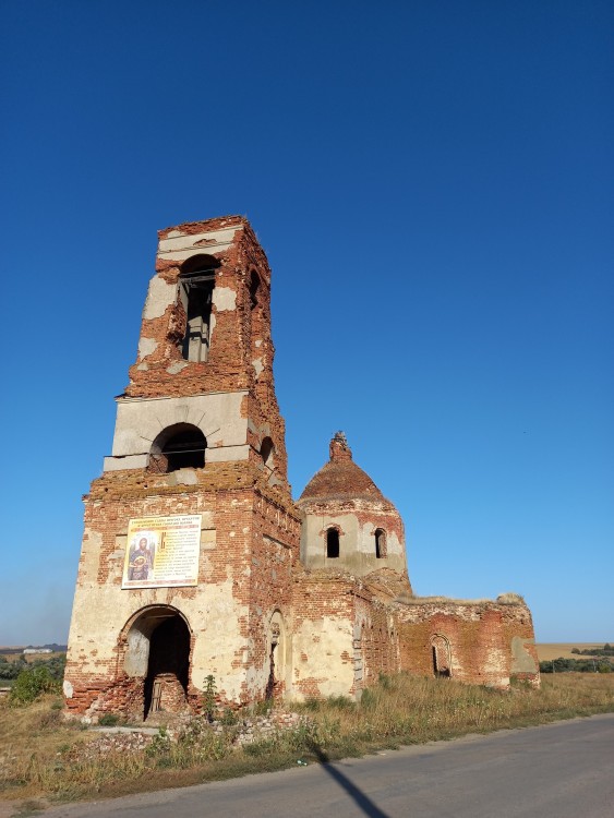 Церковь Рождества Христова, Перлёвка (Семилукский район, Воронежская область). фасады