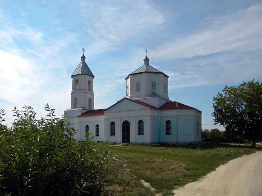 Церковь Михаила Архангела, Сенное (Рамонский район, Воронежская область). фасады