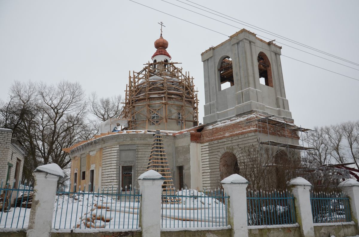 Церковь Василия Великого, Брасово (Брасовский район, Брянская область). документальные фотографии, Идет реставрация