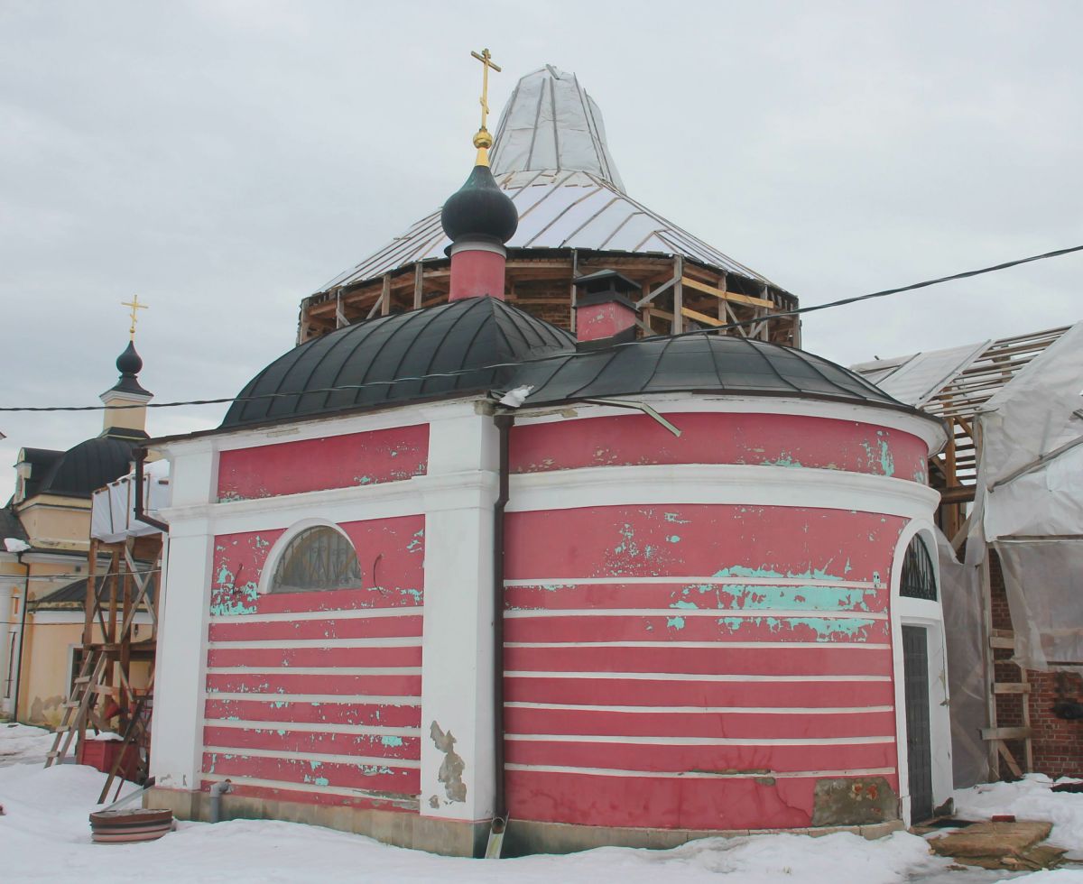 Часовня Адриана и Наталии, Грабцево (Ферзиковский район, Калужская область). фасады