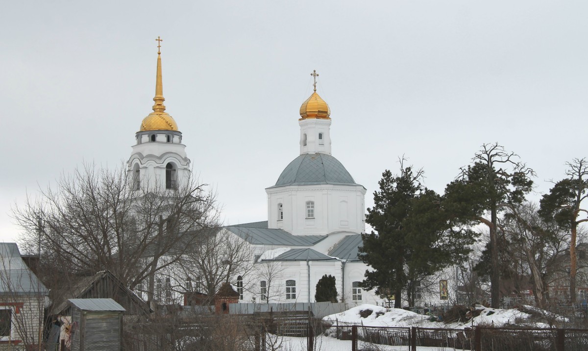 Боровое. Церковь Троицы Живоначальной. фасады, Общий вид в ландшафте