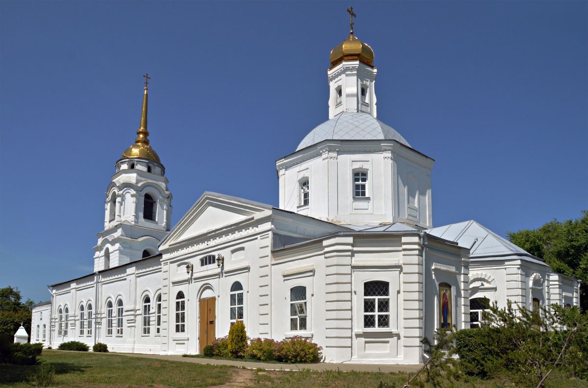 Боровое. Церковь Троицы Живоначальной. фасады
