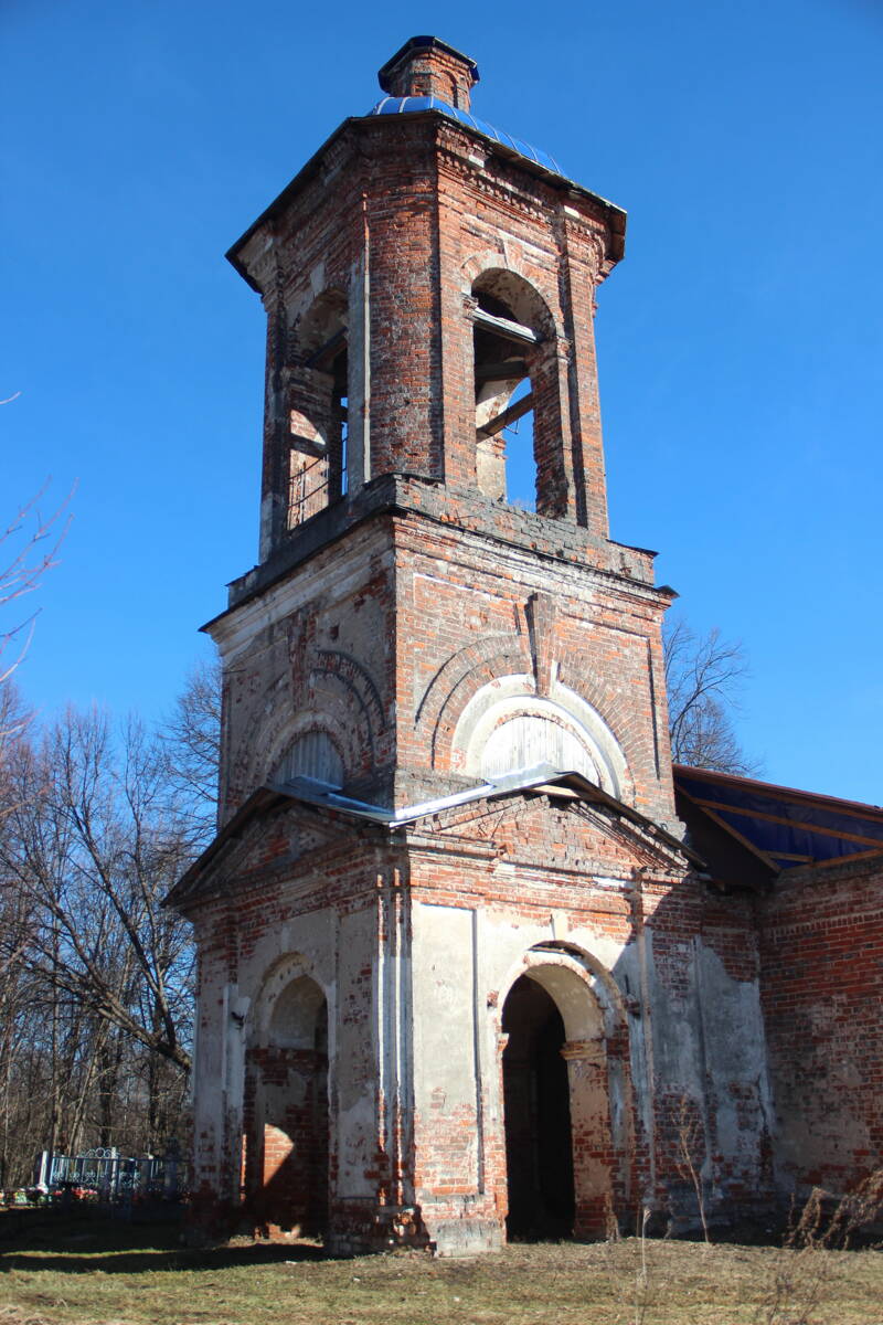 Церковь Корсунской иконы Божией Матери, Дегтево (Ярославский район, Ярославская область). архитектурные детали