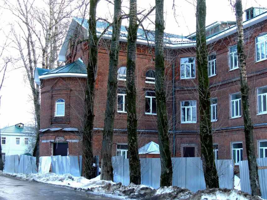 Церковь Спаса Нерукотворного Образа (домовая), Здравница (Мытищинский городской округ и гг. Долгопрудный, Лобня, Московская область). общий вид в ландшафте