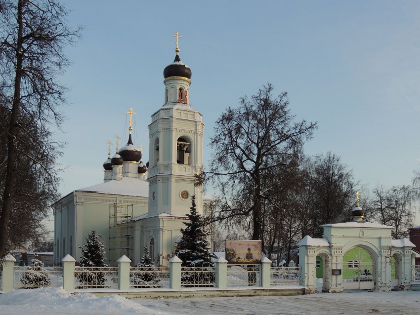 Церковь Троицы Живоначальной, Болтино (Мытищинский городской округ и гг. Долгопрудный, Лобня, Московская область). фасады