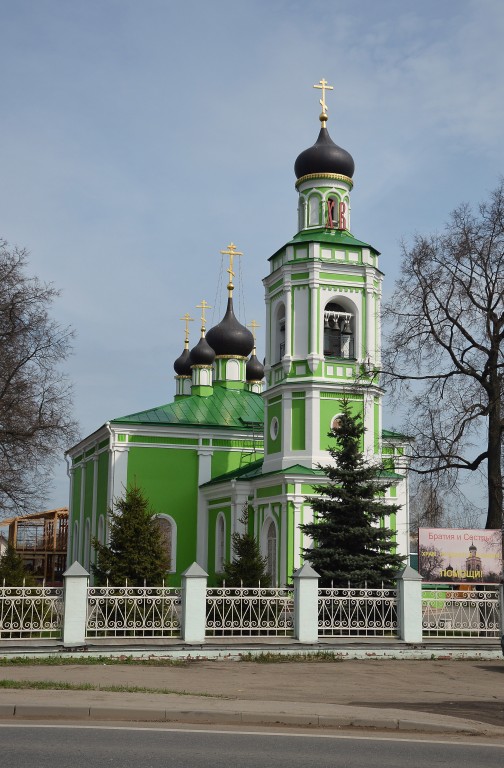 Церковь Троицы Живоначальной, Болтино (Мытищинский городской округ и гг. Долгопрудный, Лобня, Московская область). фасады, вид на церковь после проведенной недавно реставрации