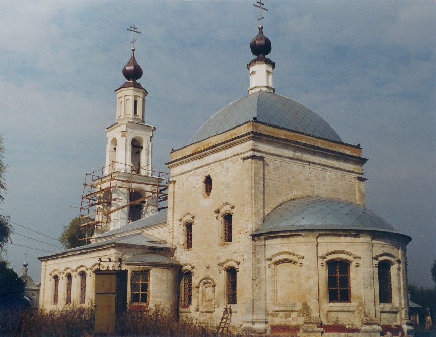 Ерино. Церковь Покрова Пресвятой Богородицы в Ерине. фасады