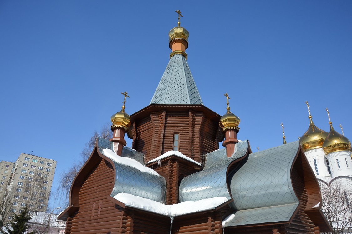Церковь Иверской иконы Божией Матери, Жуковский (Раменский район и гг. Бронницы, Жуковский, Московская область). архитектурные детали