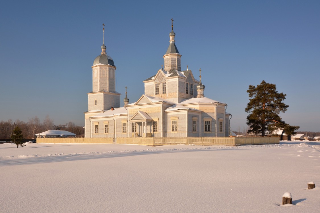 Церковь Троицы Живоначальной, Китово (Касимовский район и г. Касимов, Рязанская область). фасады, Общий вид с юго-востока