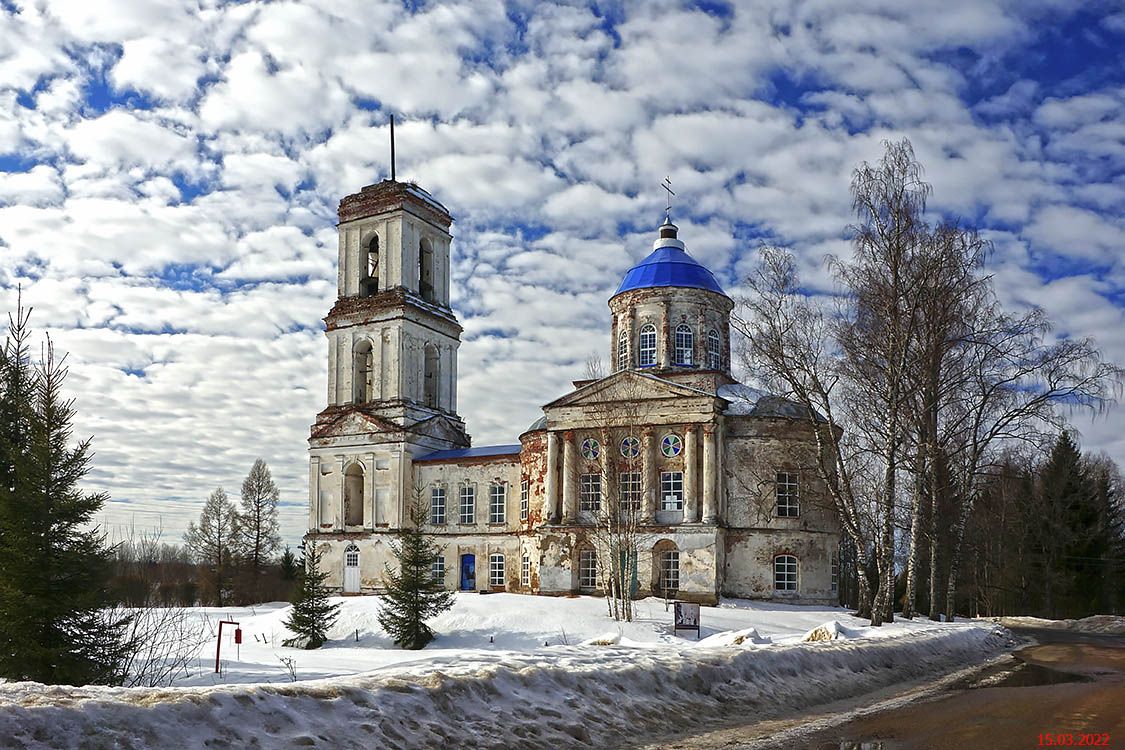 Церковь Космы и Дамиана, Кемцы (Бологовский район, Тверская область). фасады
