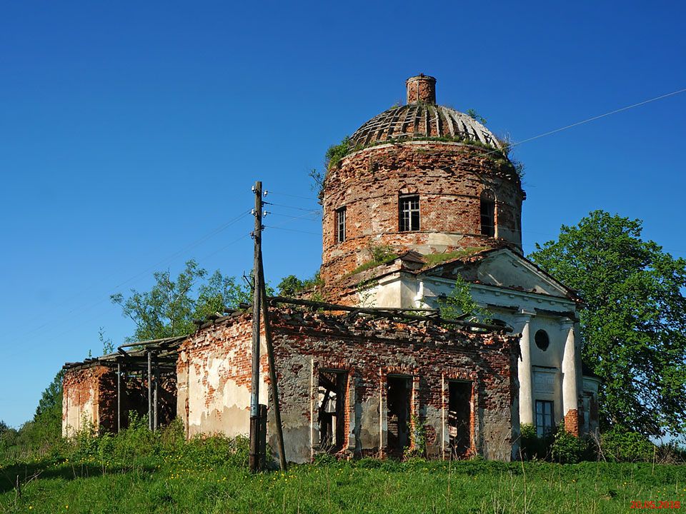 Тубосс. Церковь Николая Чудотворца. фасады