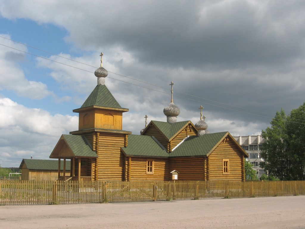 Лоухи. Церковь Серафима Саровского. фасады