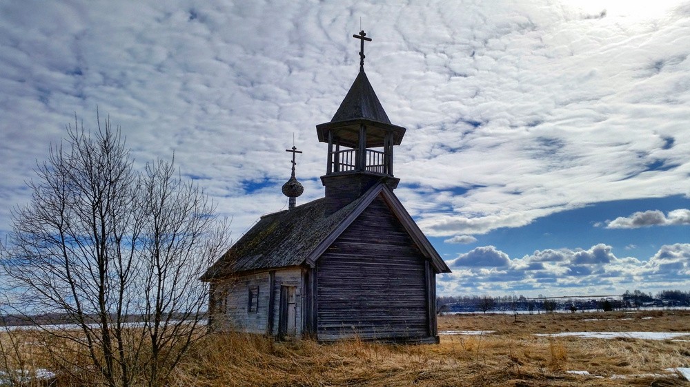 Часовня Трёх Святителей, Немята, урочище (Плесецкий район, Архангельская область). фасады