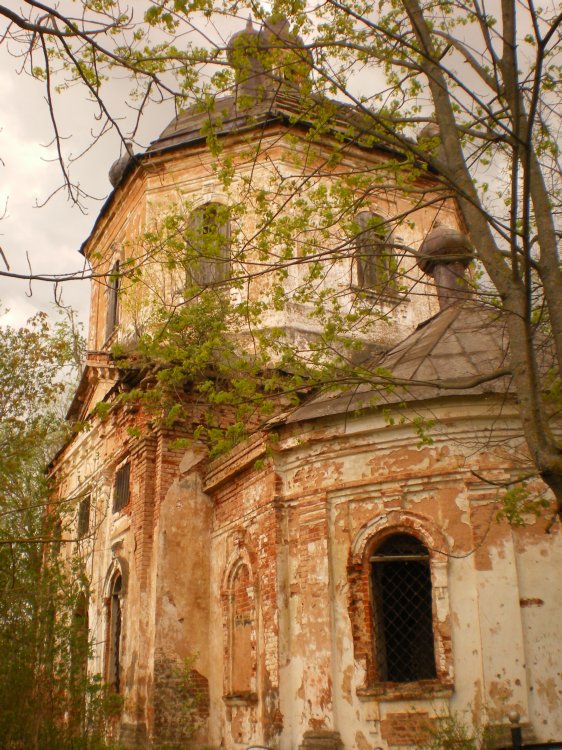 Церковь Климента, папы Римского, Заполье (Ям-Тёсовское с/п) (Лужский район, Ленинградская область). архитектурные детали