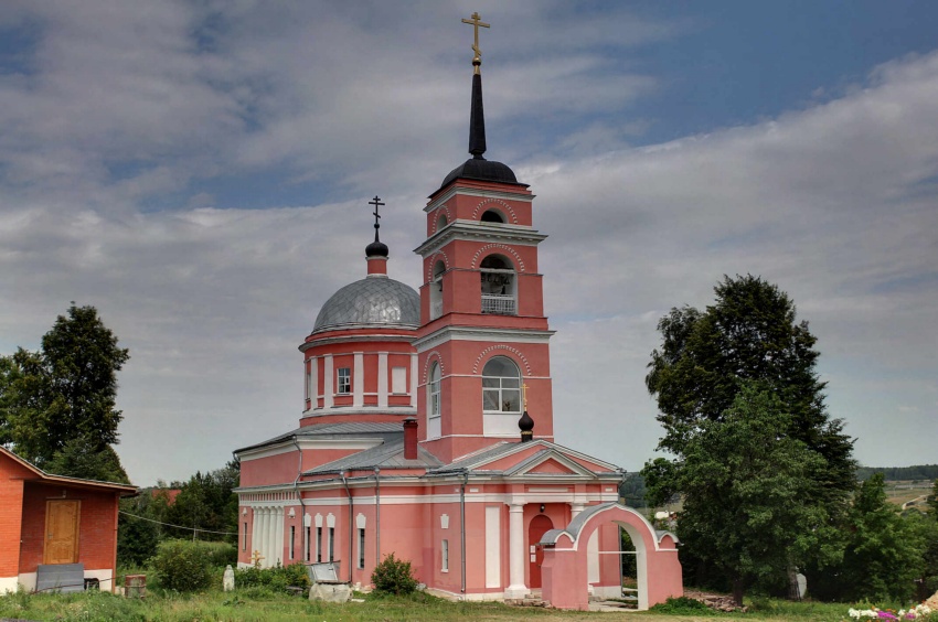 Церковь Михаила Архангела, Починки (Ступинский городской округ, Московская область). общий вид в ландшафте