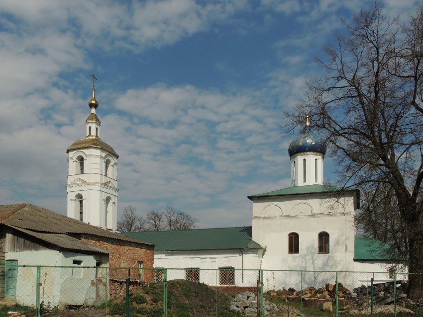 Малино. Церковь Успения Пресвятой Богородицы. фасады