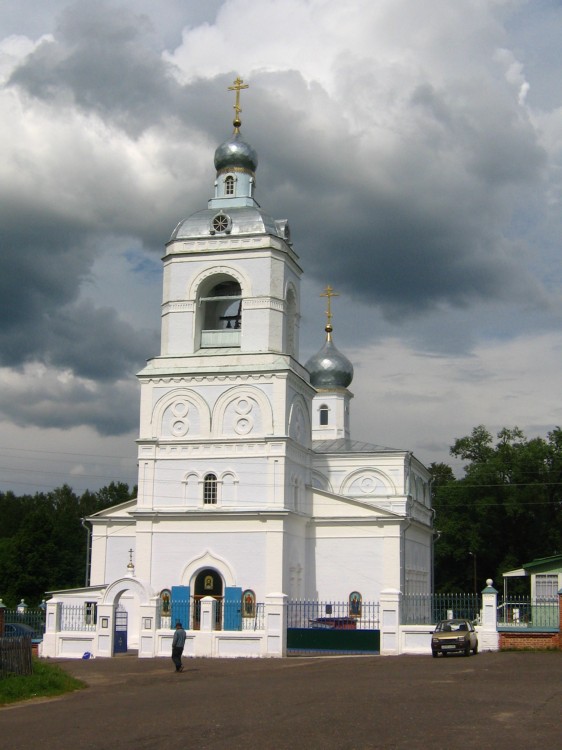 Церковь Покрова Пресвятой Богородицы, Воскресенки (Ступинский городской округ, Московская область). фасады, Храм находится в 5 мин. ходьбы от станции "Ситенка"  (Павелецкая ж/д)