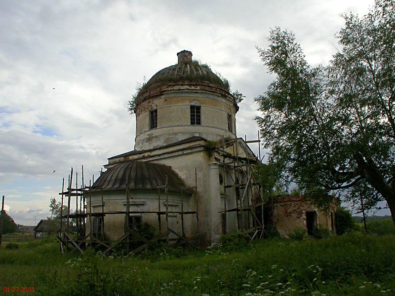 Тубосс. Церковь Николая Чудотворца. фасады