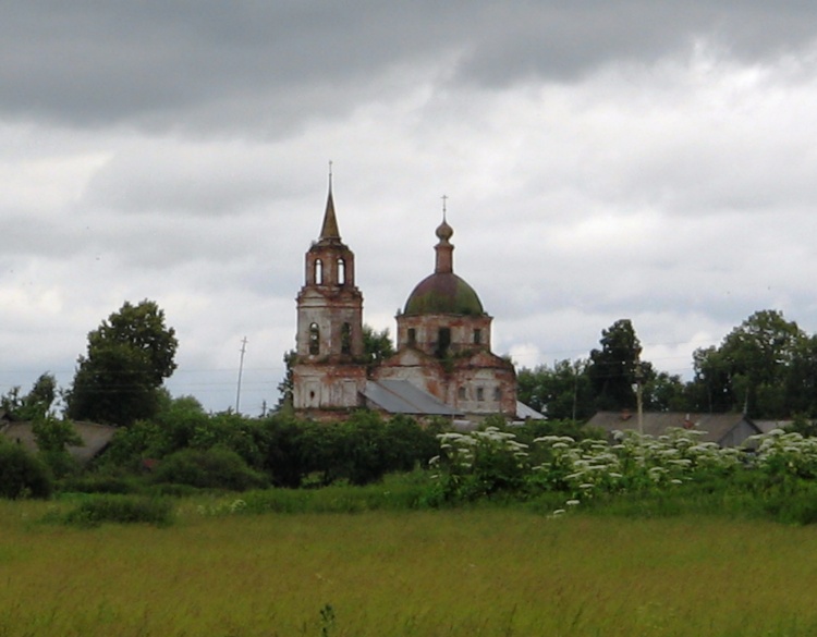 Мосейцево. Церковь Сергия Радонежского. общий вид в ландшафте