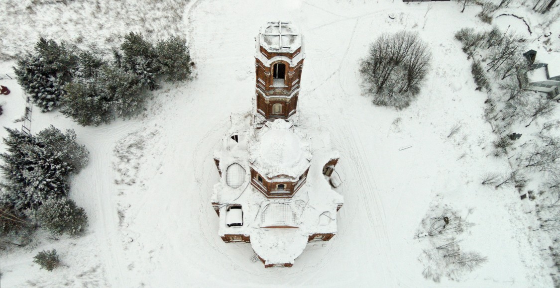 Церковь Рождества Пресвятой Богородицы (каменная), Верховлянь (Ступинский городской округ, Московская область). общий вид в ландшафте