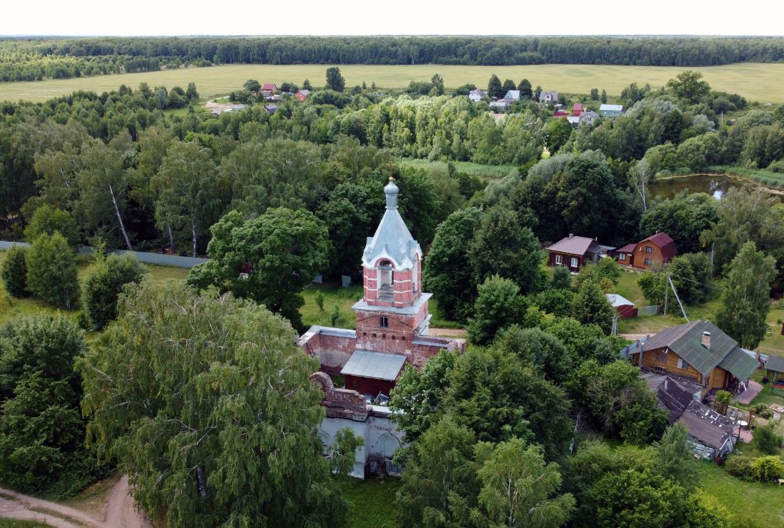 Церковь Рождества Пресвятой Богородицы, Вихорна (Ступинский городской округ, Московская область). общий вид в ландшафте