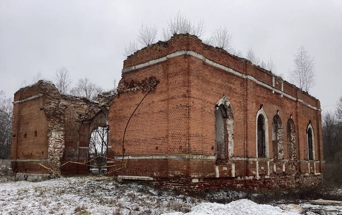 Вид с юго-запада, фасады. Церковь Рождества Христова в Борзецове (старая), Малино (Ступинский городской округ, Московская область)