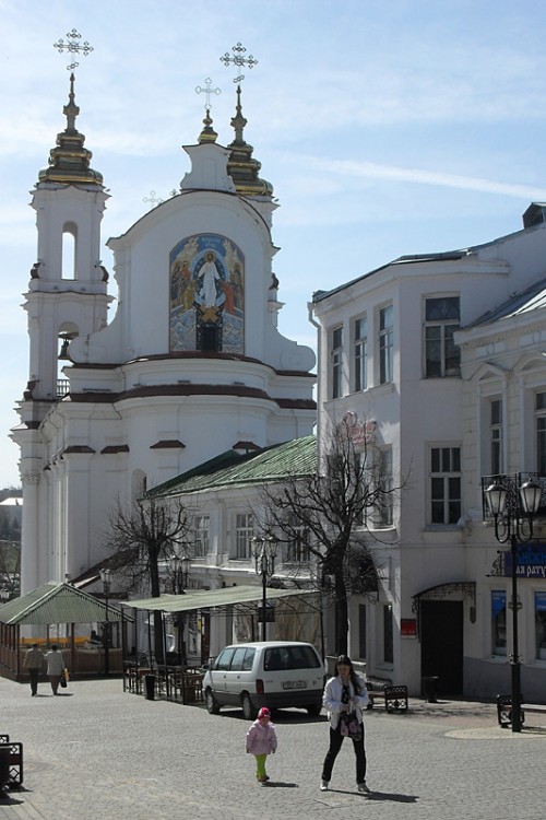 Церковь Воскресения Христова (новая), Витебск (Витебск, город, Беларусь, Витебская область). фасады, Вид с пешеходной улицы Суворова
