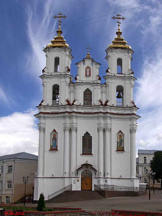 Витебск. Церковь Воскресения Христова (новая). фасады