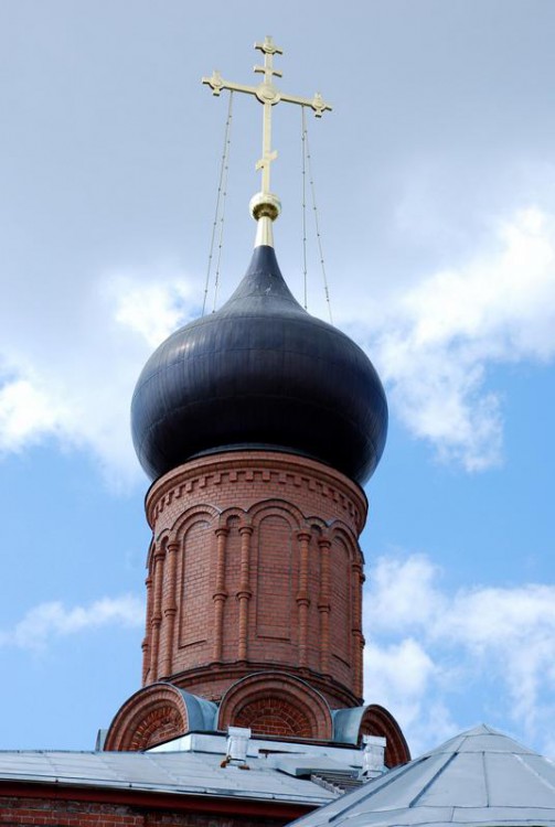 Знаменский женский монастырь. Церковь Троицы Живоначальной., Ковров (Ковровский район и г. Ковров, Владимирская область). архитектурные детали, завершение храма