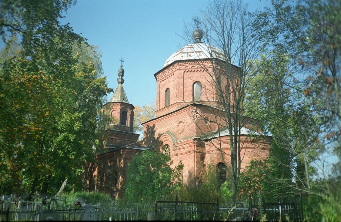 Березино. Церковь Димитрия Солунского. фасады