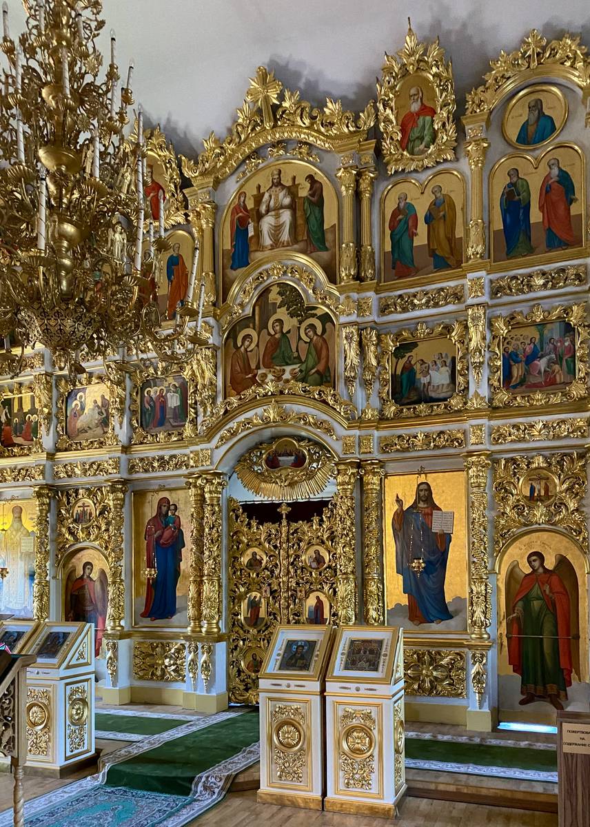 Главный иконостас, интерьер и убранство. Кафедральный собор Преображения Господня, Якутск (Якутск, город, Республика Саха (Якутия))