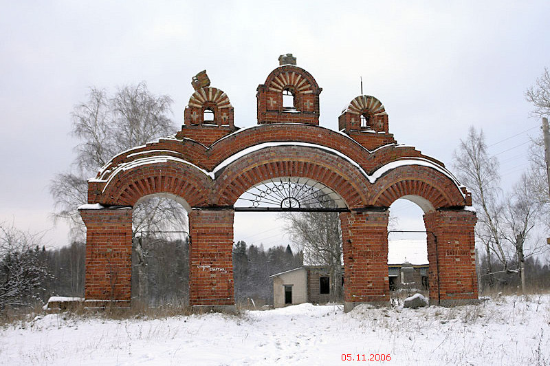 Церковь Покрова Пресвятой Богородицы, Алексеевское (Вышневолоцкий район и г. Вышний Волочёк, Тверская область). дополнительная информация