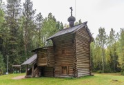 Музей деревянного зодчества. Часовня Троицы Живоначальной из д. Вальтево Пинежского р-на - Малые Карелы - Приморский район - Архангельская область