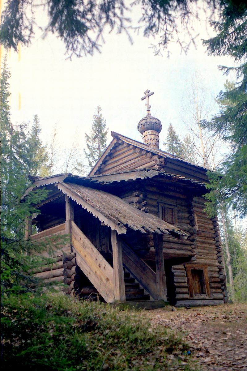 фасады. Музей деревянного зодчества. Часовня Троицы Живоначальной из д. Вальтево Пинежского района, Малые Карелы (Приморский район и г. Новодвинск, Архангельская область)