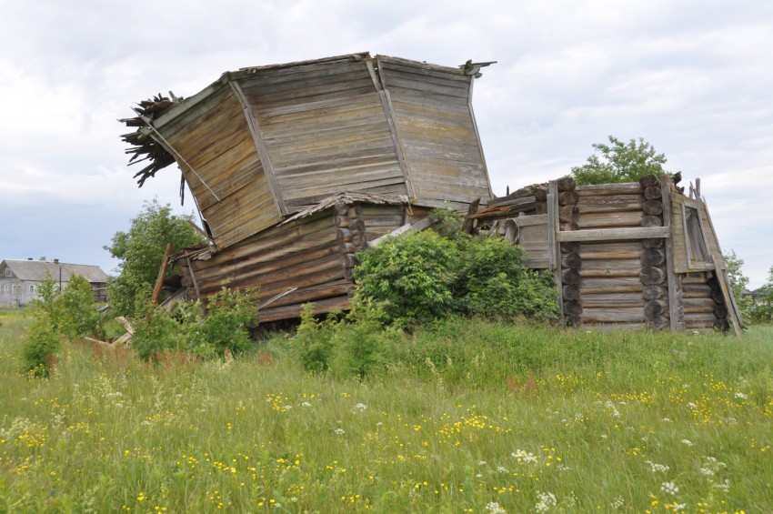 Церковь Николая Чудотворца (деревянная), Погост (Ратонаволок) (Холмогорский район, Архангельская область). фасады