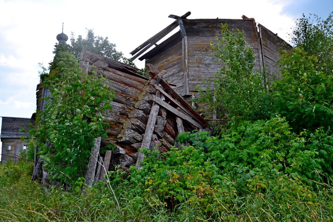Церковь Николая Чудотворца (деревянная), Погост (Ратонаволок) (Холмогорский район, Архангельская область). фасады