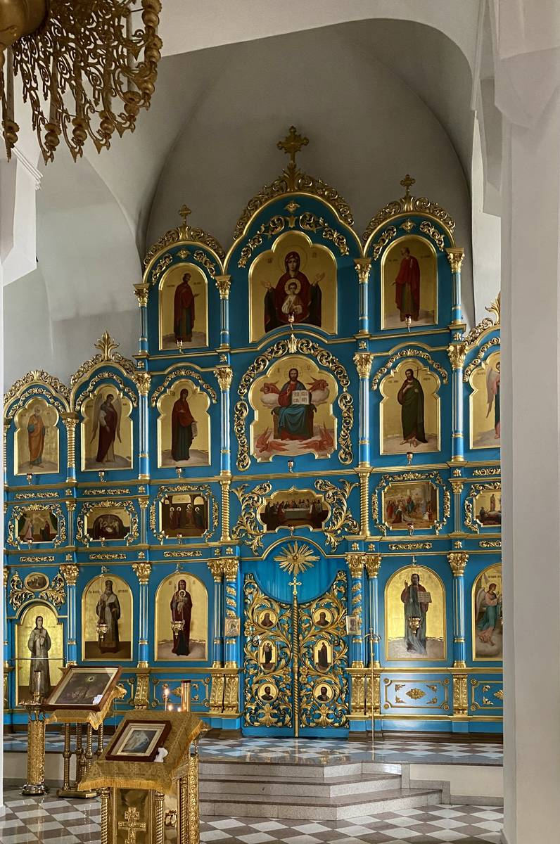 Главный иконостас, интерьер и убранство. Кафедральный собор Благовещения Пресвятой Богородицы (новый), Благовещенск (Благовещенск, город, Амурская область)