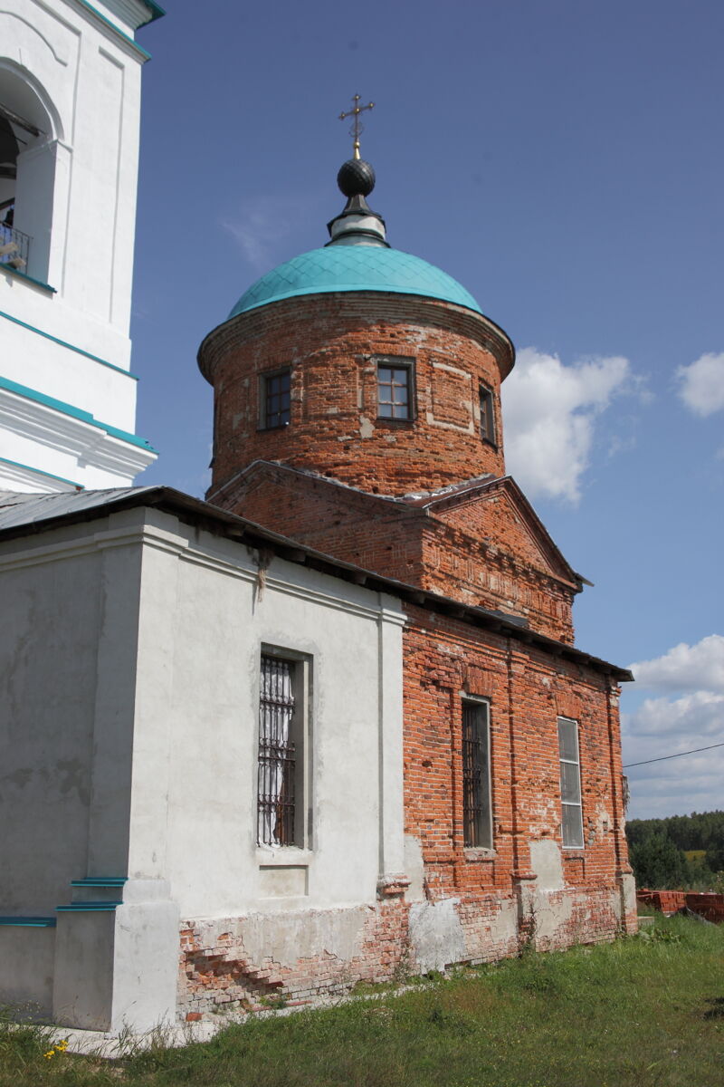 Церковь Рождества Христова, Вялицы (Перемышльский район, Калужская область). архитектурные детали