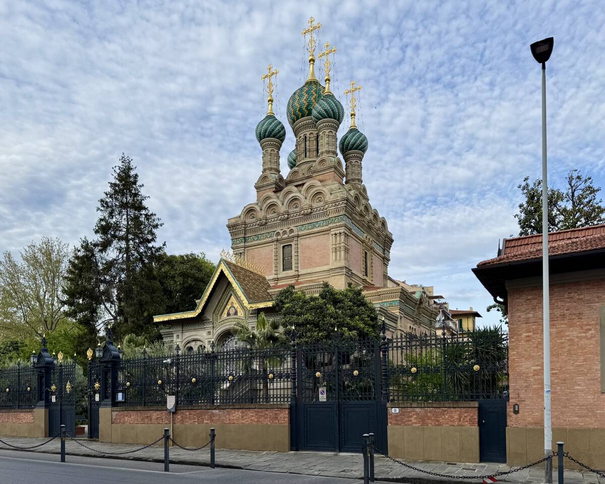 Церковь Рождества Христова и Николая Чудотворца, Флоренция (Италия, Прочие страны). фасады, Вид с юга