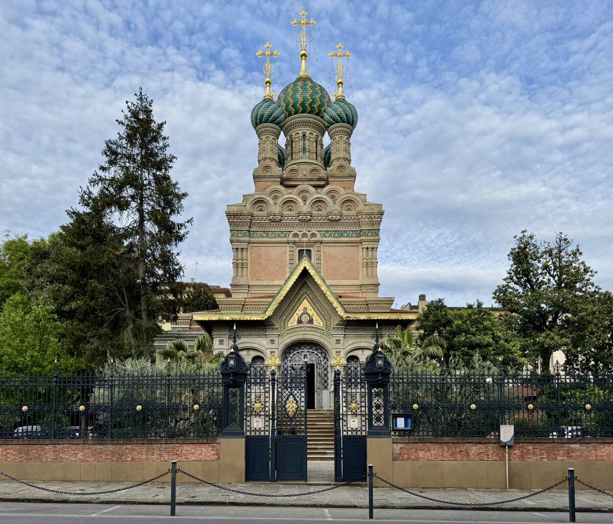 Церковь Рождества Христова и Николая Чудотворца, Флоренция (Италия, Прочие страны). фасады, Вид с юго-запада