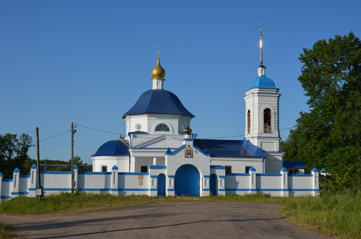 Церковь Успения Пресвятой Богородицы, Успенское (Великолукский район и г. Великие Луки, Псковская область). фасады