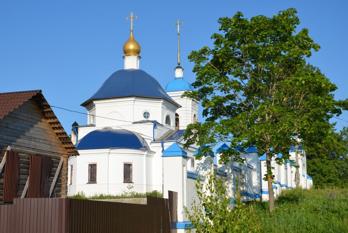 Церковь Успения Пресвятой Богородицы, Успенское (Великолукский район и г. Великие Луки, Псковская область). фасады