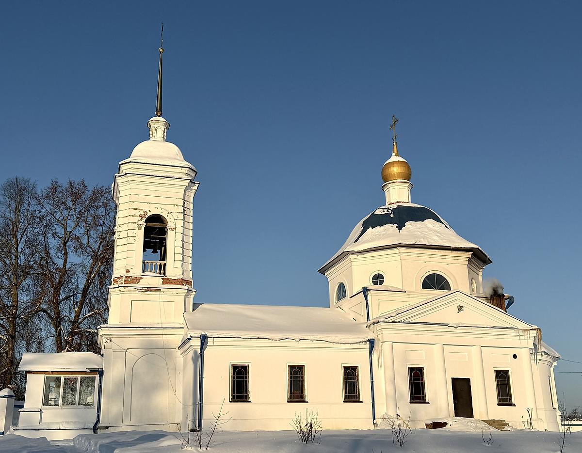 Вид с юга, фасады. Церковь Успения Пресвятой Богородицы, Успенское (Великолукский район и г. Великие Луки, Псковская область)
