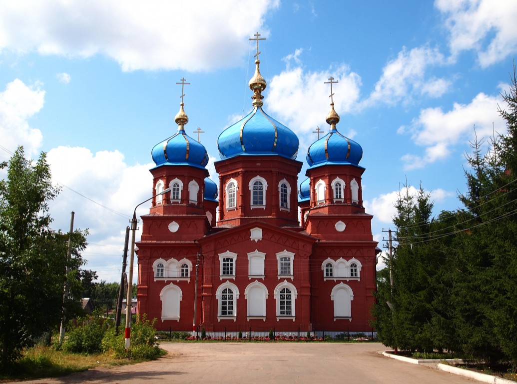 Собор Покрова Пресвятой Богородицы, Петровск (Петровский район, Саратовская область). фасады