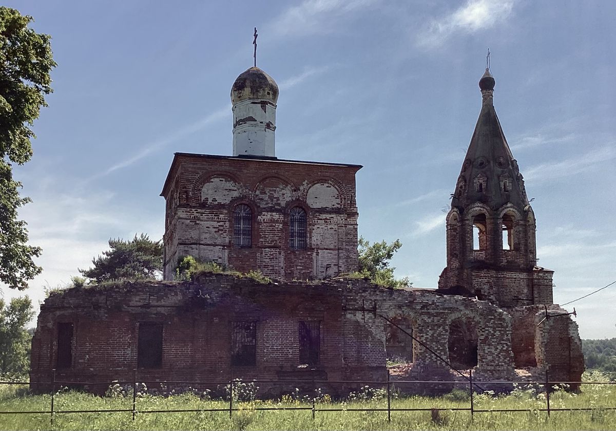 Вид с севера, фасады. Церковь Михаила Архангела, Нехорошево, урочище (Серпуховский городской округ и гг. Протвино, Пущино, Московская область)