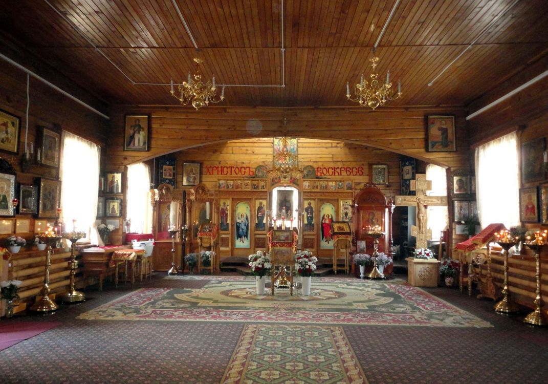 Церковь Покрова Пресвятой Богородицы, Новосибирск (Новосибирск, город, Новосибирская область). интерьер и убранство, Интерьер и убранство храма