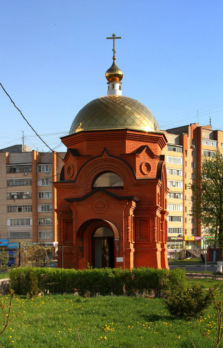 Успенский мужской монастырь. Часовня Пантелеимона Целителя, Орёл (Орёл, город, Орловская область). общий вид в ландшафте, Часовня Пантелеймона Целителя при Успенском монастыре