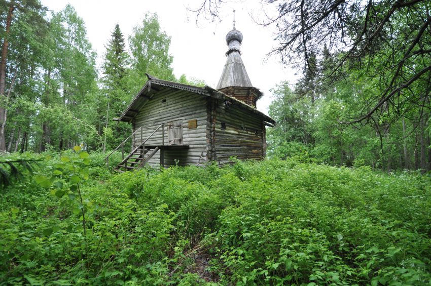 Троица, остров. Муезерский Троицкий монастырь. Церковь Николая Чудотворца. общий вид в ландшафте, Вид с юго-запада