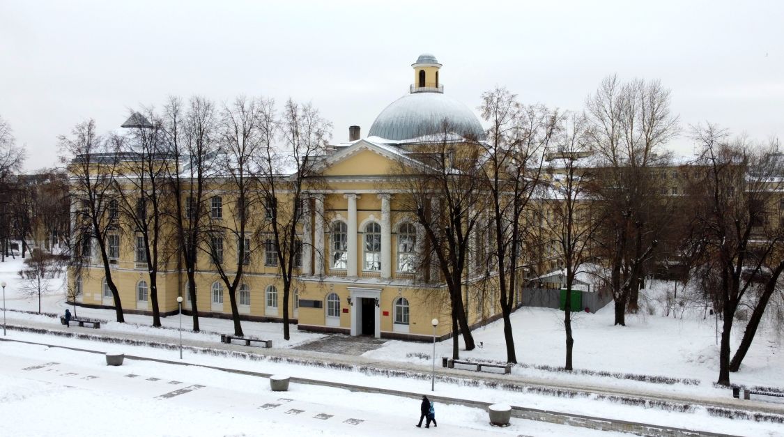 Домовая церковь Филиппа апостола (Алексия Человека Божия (?)) при бывшей Военно-автомобильной школе, Адмиралтейский район (Санкт-Петербург, г. Санкт-Петербург). фасады