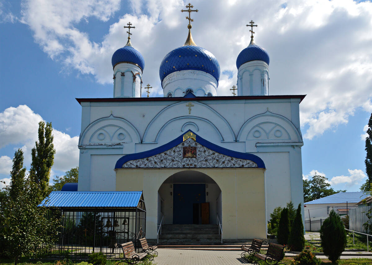 Церковь Успения Пресвятой Богородицы, Красный Лог (Каширский район, Воронежская область). фасады